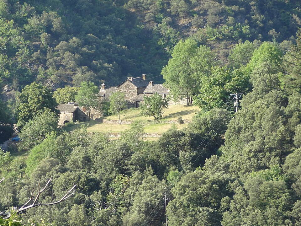Hameau du Viala (St — Frézal de Ventalon)