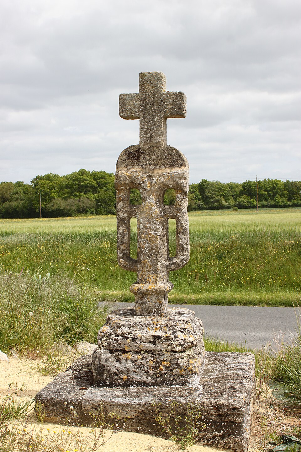 W0399 — AmbillouxChateau CroixGrezille 62884