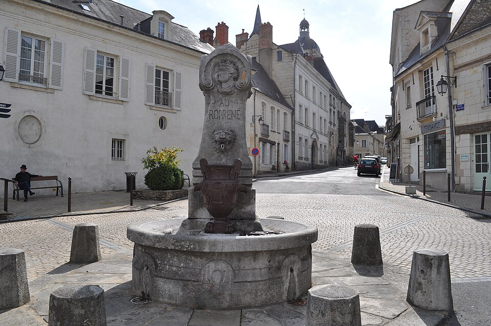 Baugé — Fontaine du Roi René (2011)