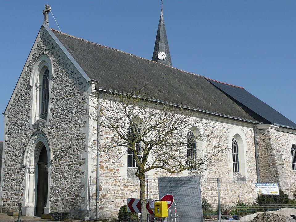 Église bourg — l'eveque