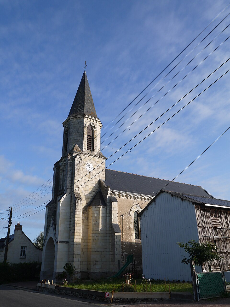 49 La Breille — les — Pins église