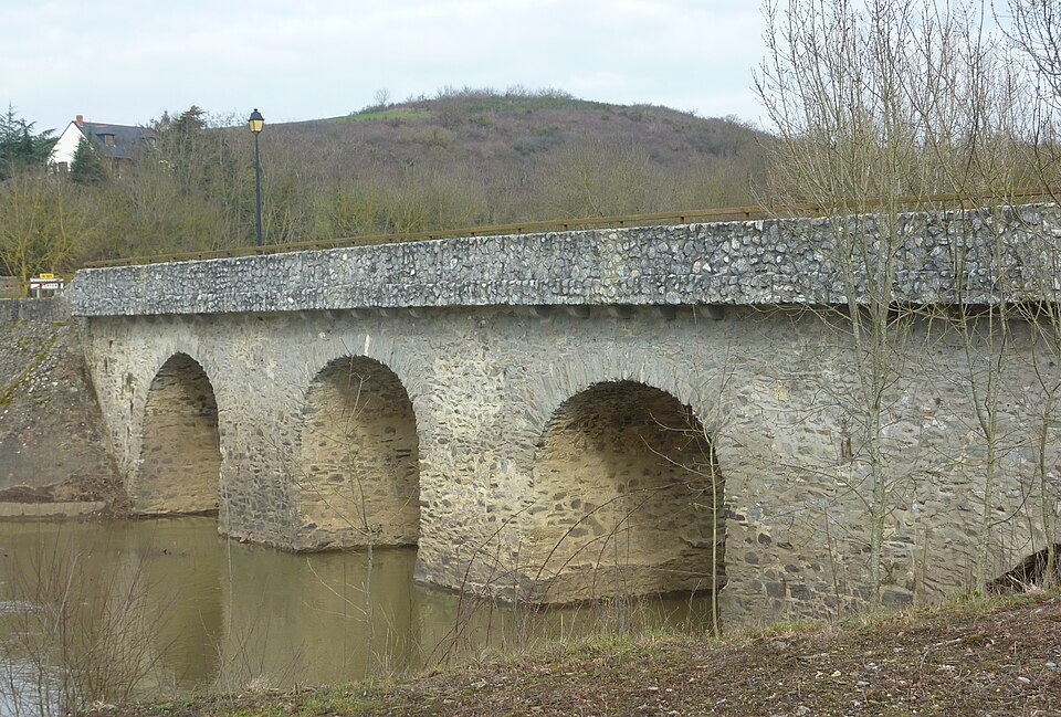 Pont de Chaudefonds — sur — Layon (D121)