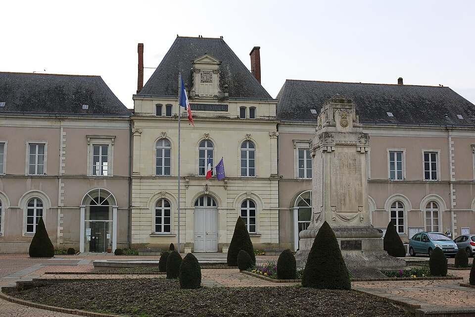Le Lion — d'Angers — Hôtel de ville 01
