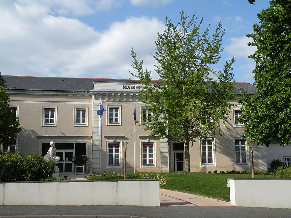 Sainte — Gemmes — sur — Loire mairie