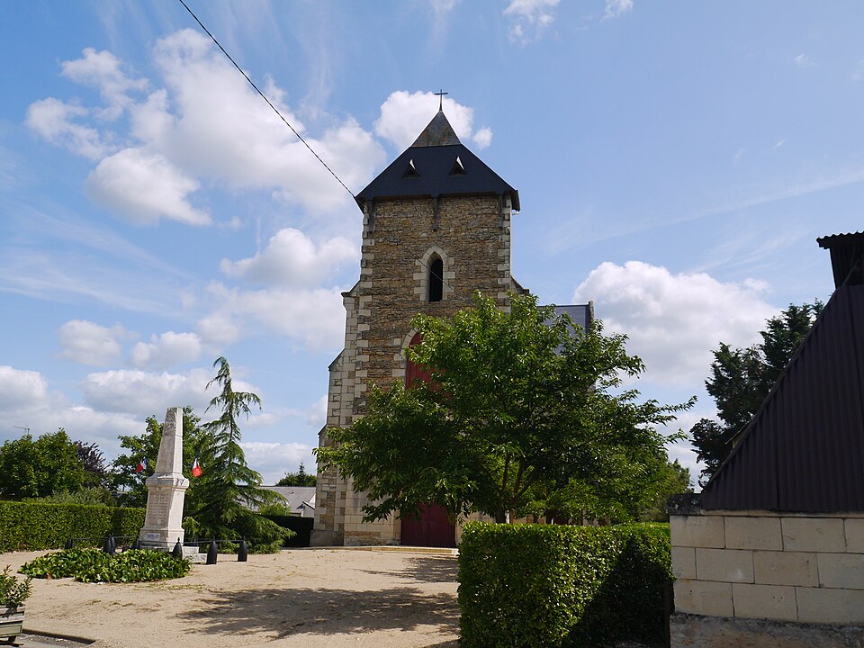 49 Saint — Just — sur — Dive église