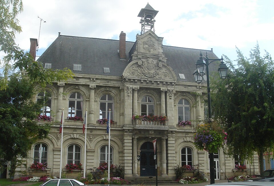 Tiercé, Maine — et — Loire, mairie 2008