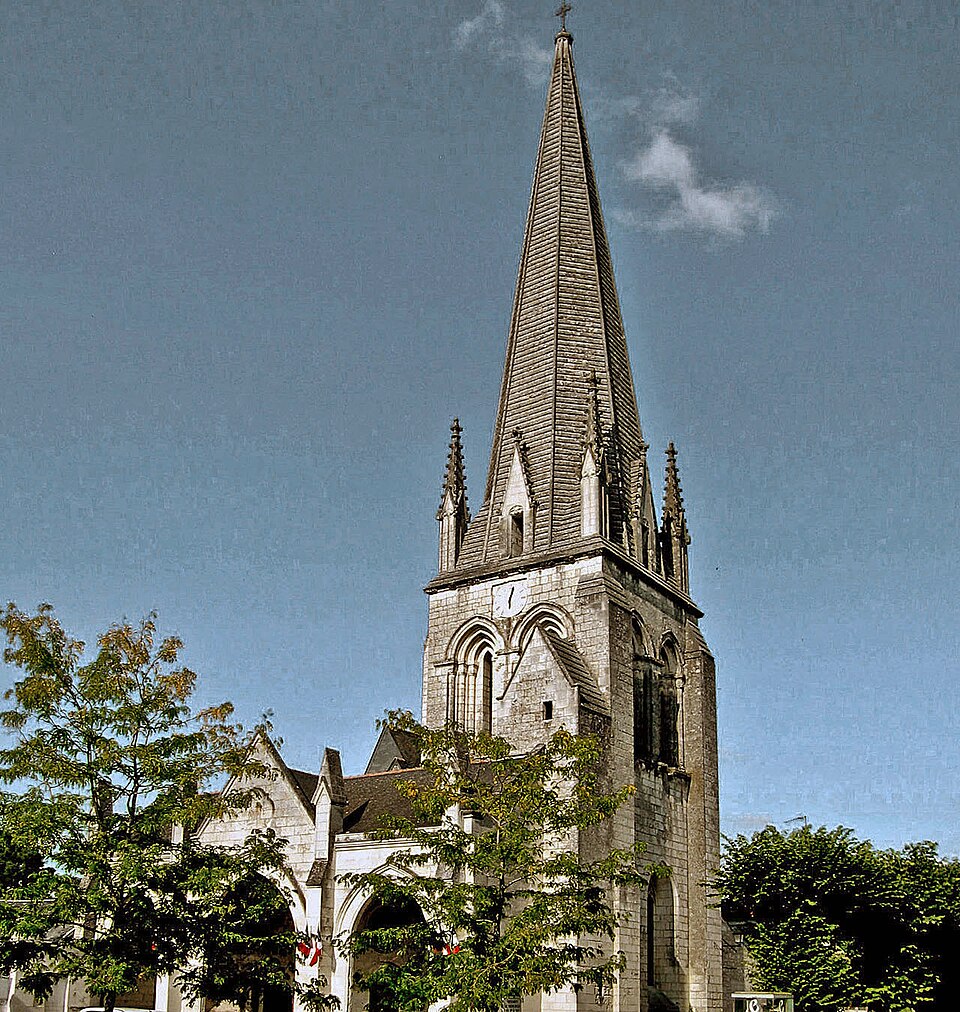 Vernantes — ancien — clocher