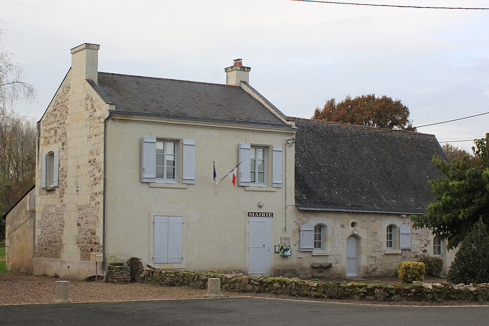 W2319 — Verrie Mairie 95545