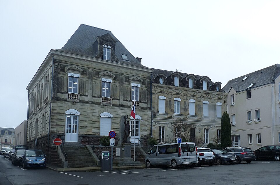 Vihiers (49) Mairie