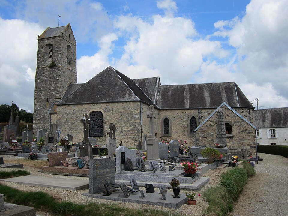 Église Saint — Pierre de Camprond