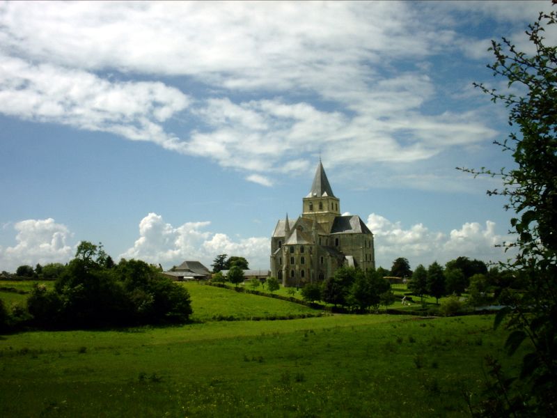 Abbaye — Cerisy — la — foret