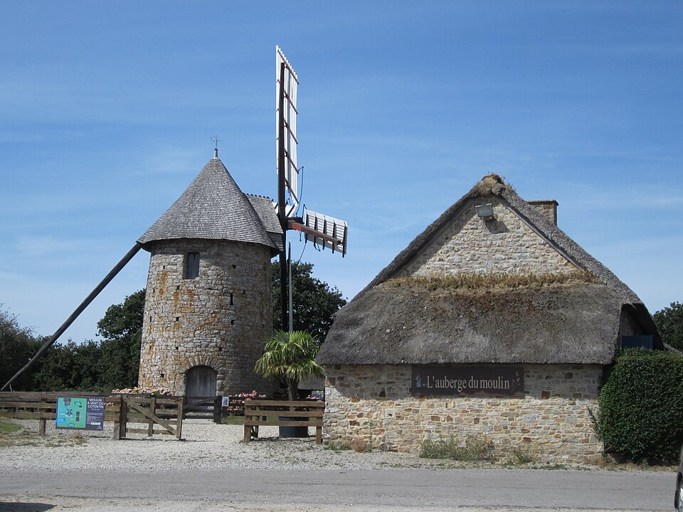 Fierville — les — Mines — Moulin à vent