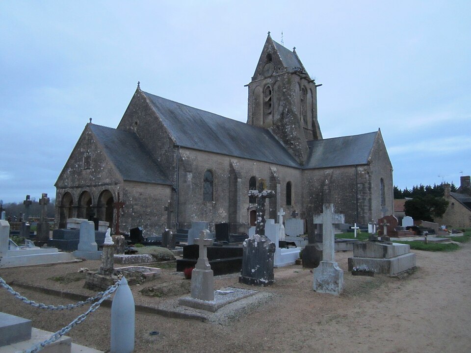 Église Saint — Martin de Fontenay — sur — Mer