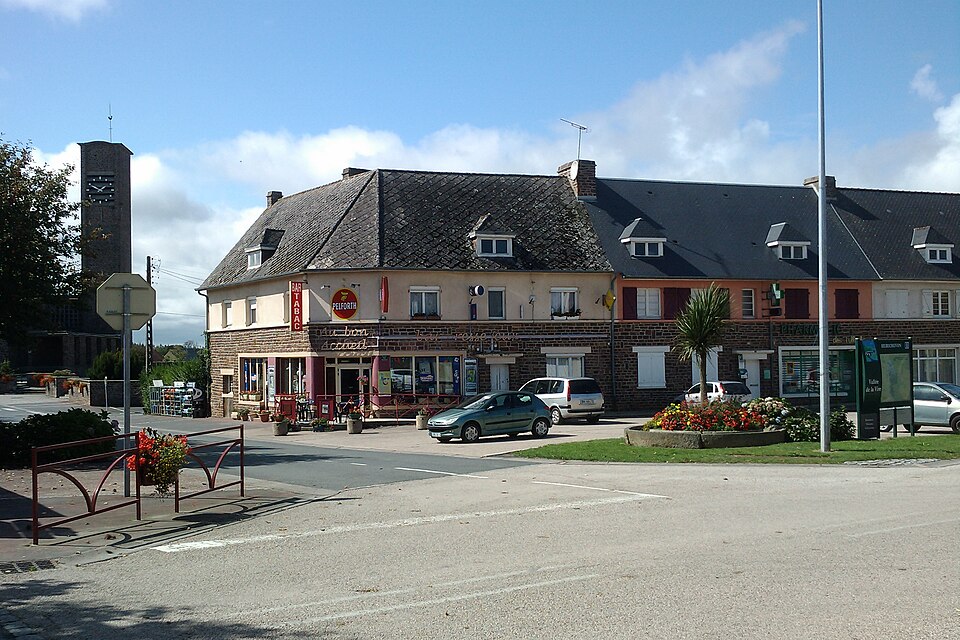 Hébécrevon — place principale