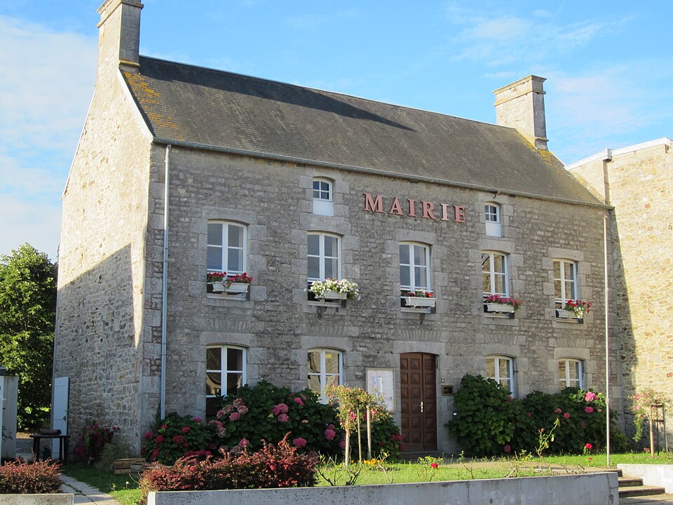 Lingreville — Mairie