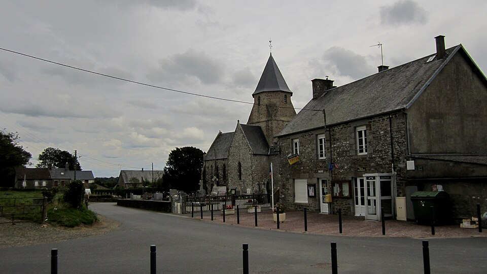 La Meurdraquière — Le bourg