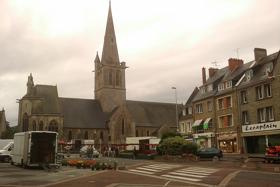 Périers — Église
