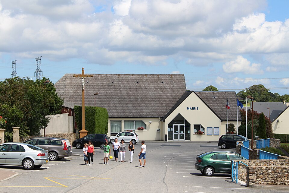 Rauville — la — Bigot — Mairie (été 2015)