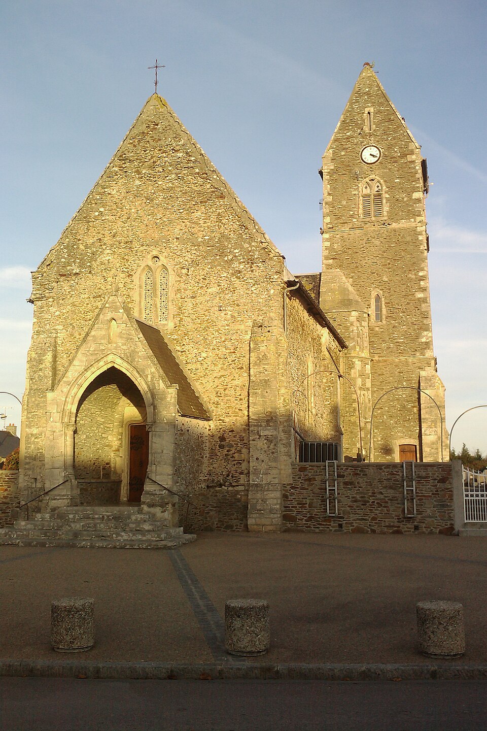 Église Saint — Clair — sur — l'Elle