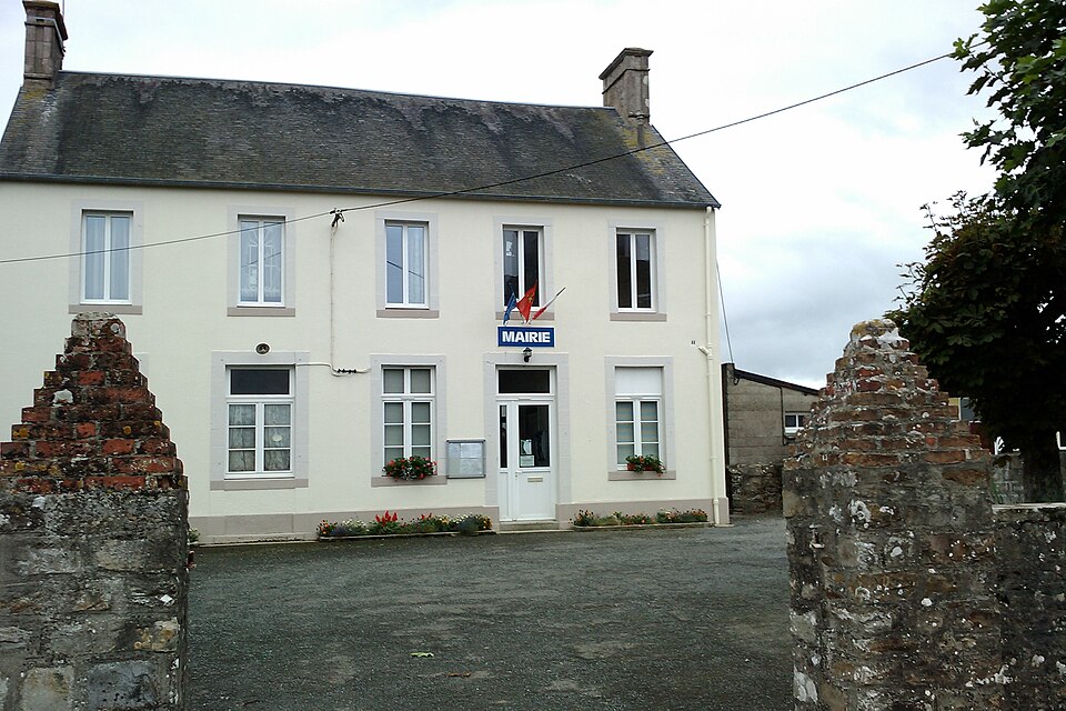 Mairie de Saint — Nicolas — de — Pierrepont