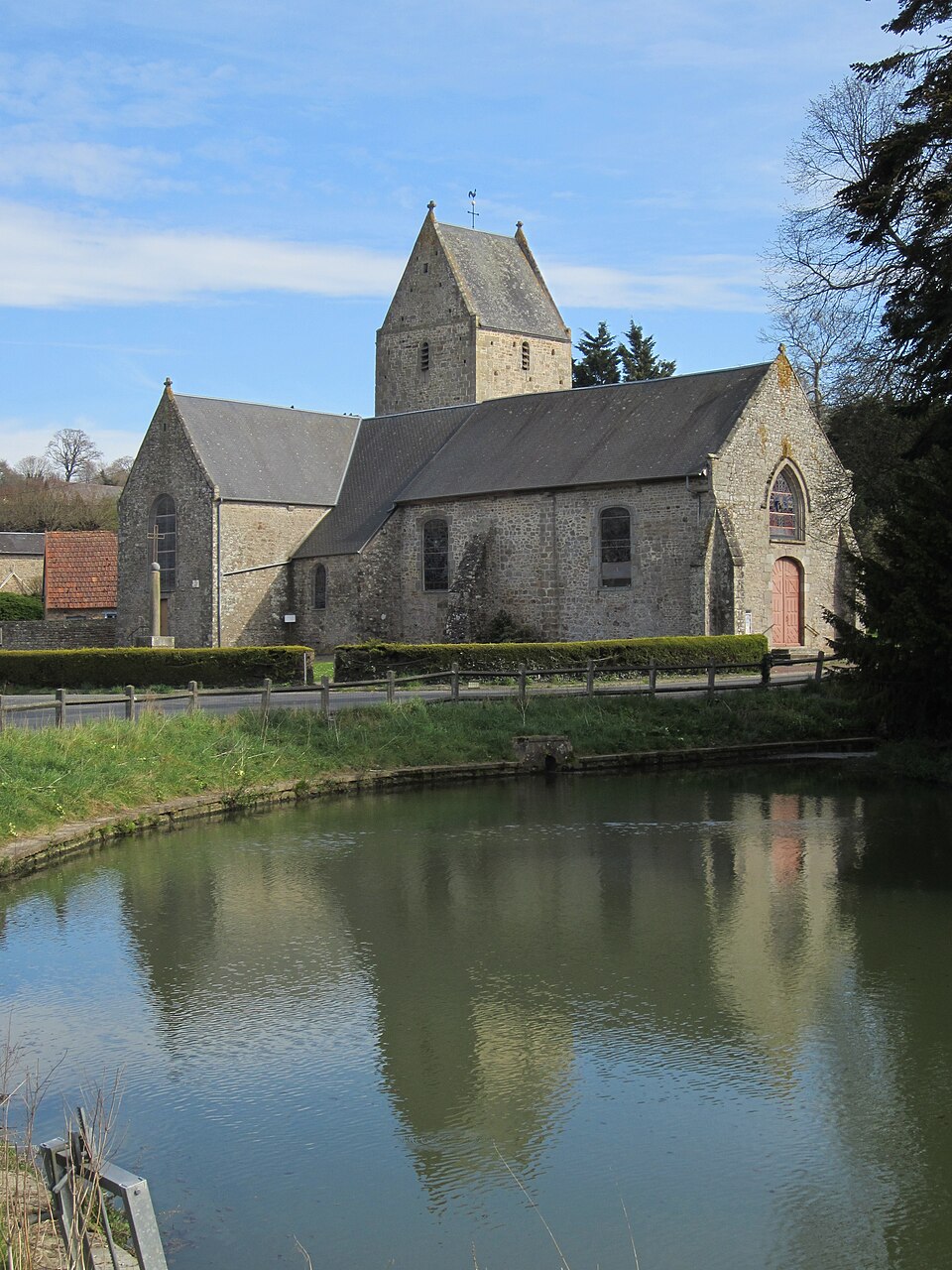 Église Saint — Pierre de Saint — Pierre — Langers (4)