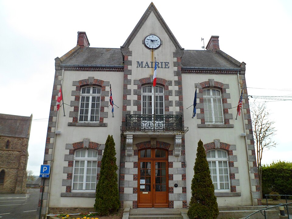 Saint — Sauveur — Lendelin — Mairie