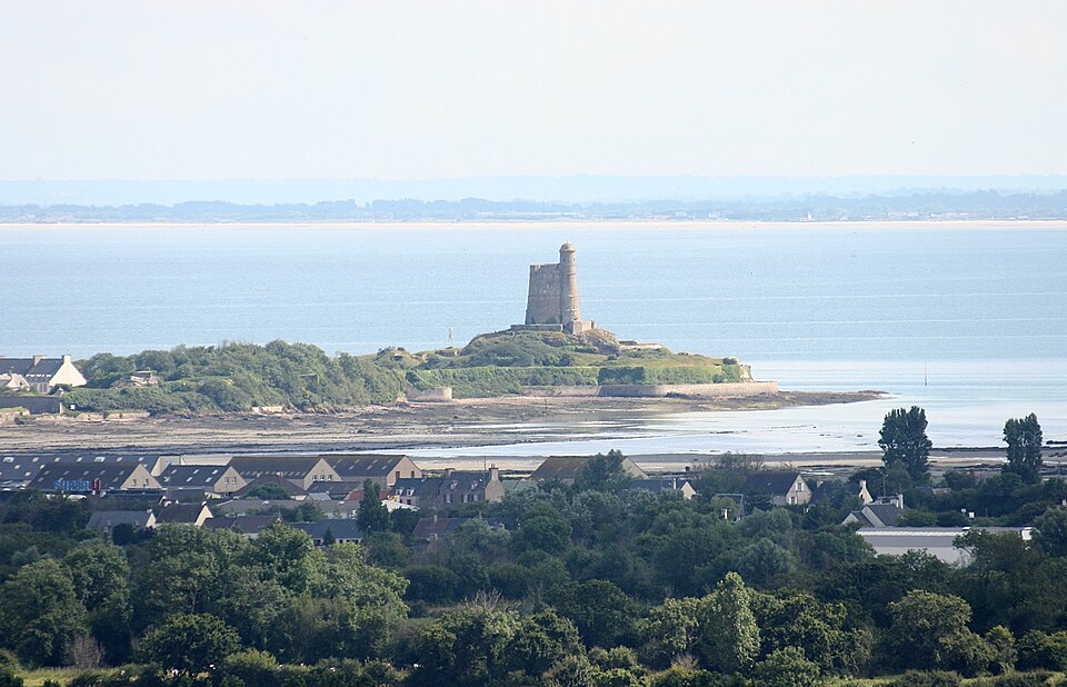 Saint — vaast — a — hougue — vue — generale