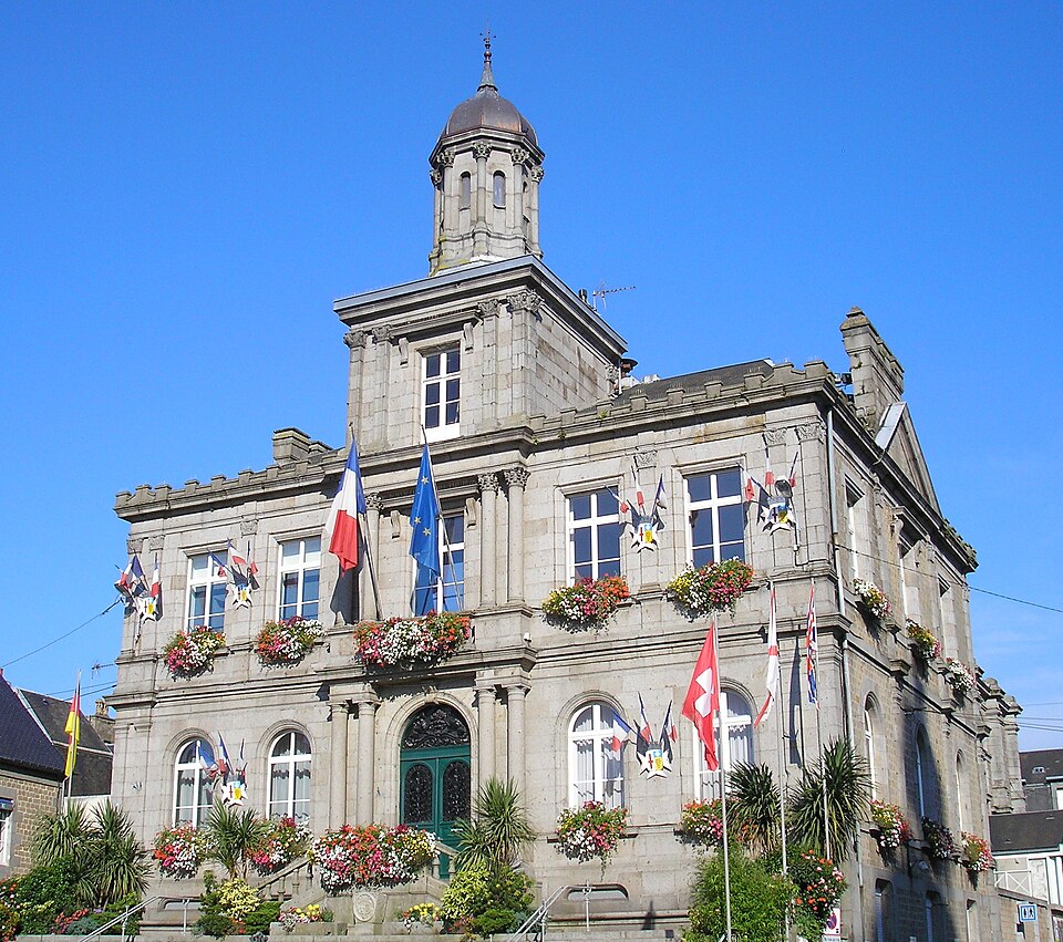 FranceNormandieVilledieuLesPoelesHotelDeVille