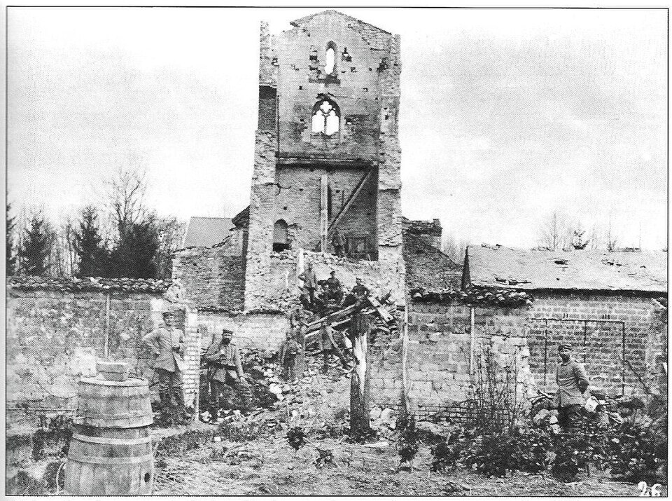Aubérive église en juillet 1915