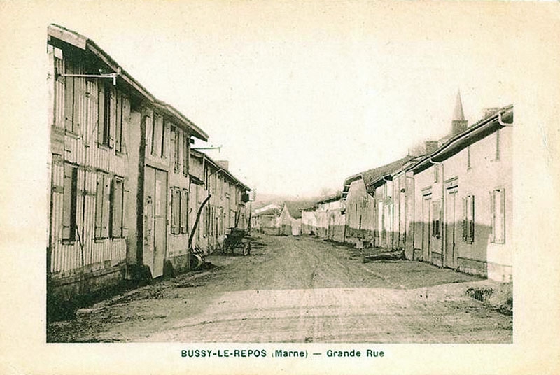 Bussy — le — Repos Carte postale 10