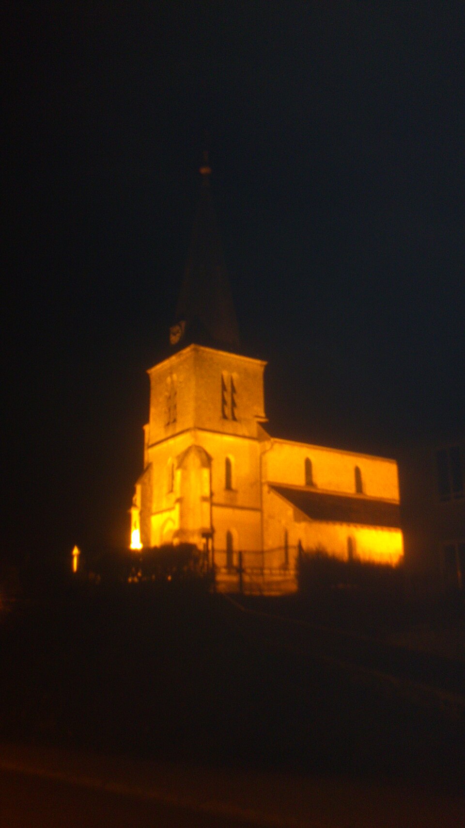 Église de la Nativité — de — la — Sainte — Vierge de Chatel — Raould 2013 — 09 — 26 00 — 01 — 16