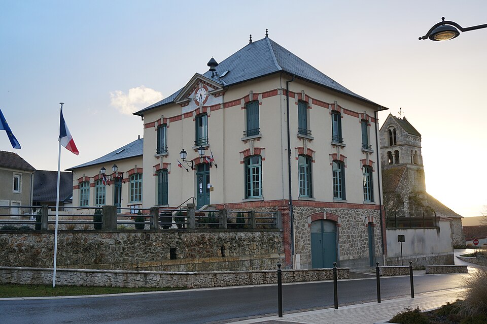 Mairie église 07522