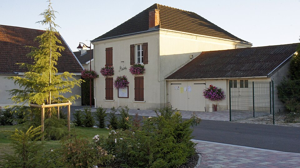 Mairie Grandes Loges 587