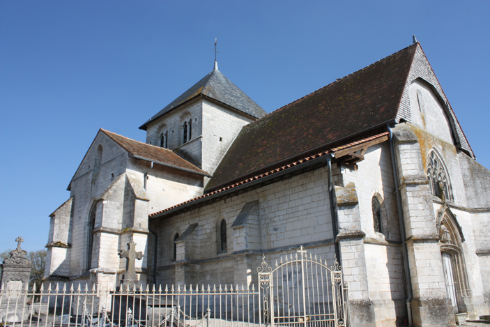Église de la Nativité — de — la — Sainte — Vierge d'Humbauville