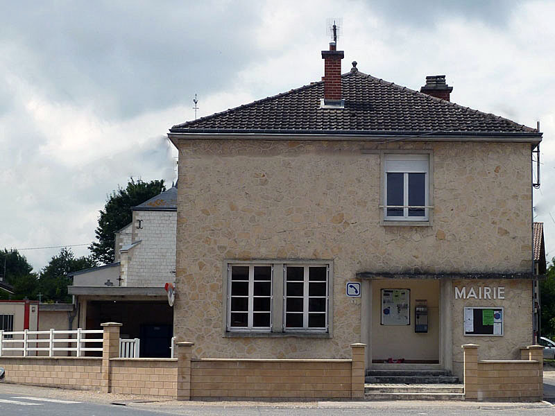 51317 LAVAL SUR TOURBE 1 (3)