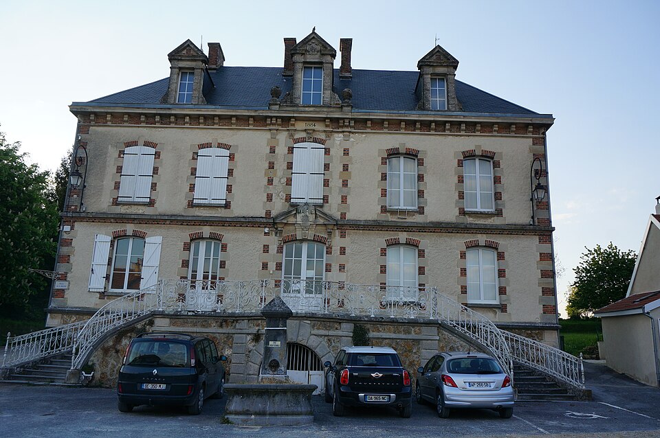 Mairie Loisy — en — Brie 03409