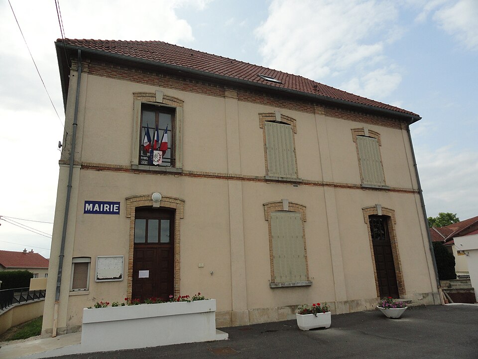 Pringy — 51 — Town Hall