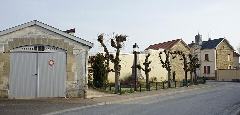 Pompier mairie monument aux morts st — Germain