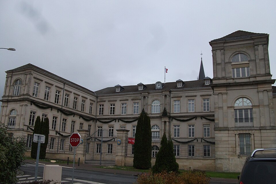 Mairie st — Memmie