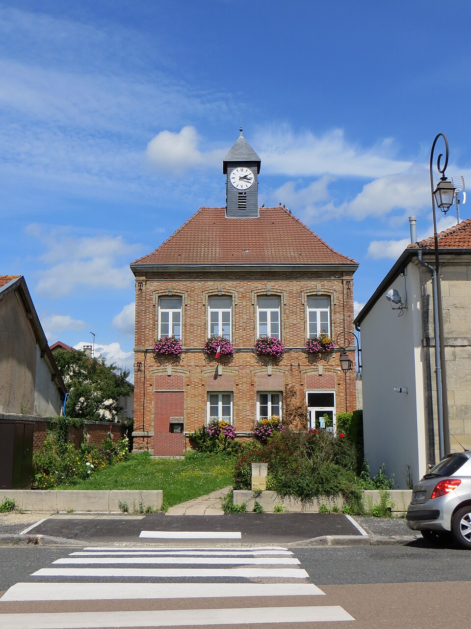 Sapignicourt — Mairie