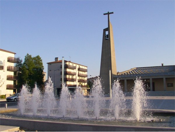 Tqx eglise st bernadette