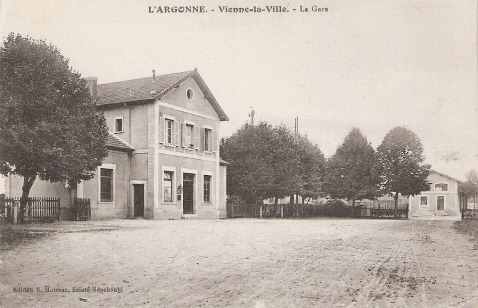 CP — ancienne gare de Vienne — la — Ville