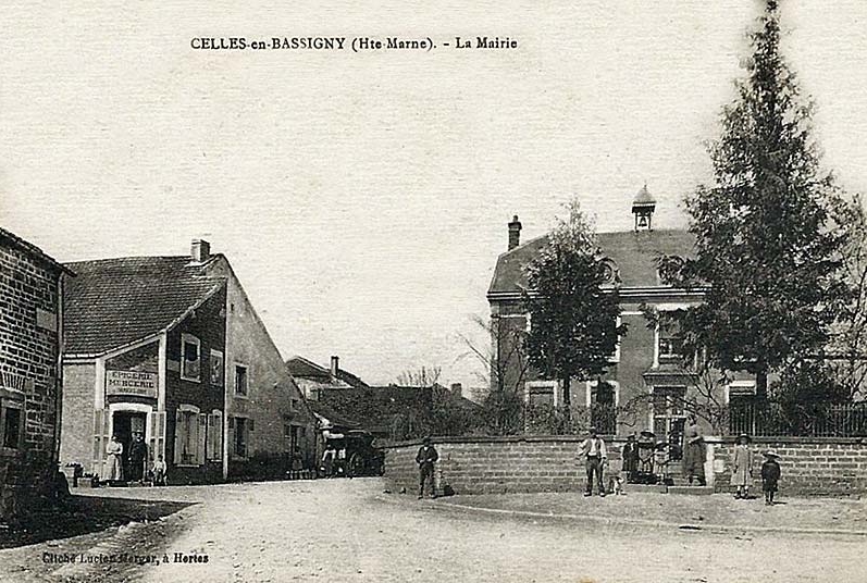 Celles — en — Bassigny Carte postale 2