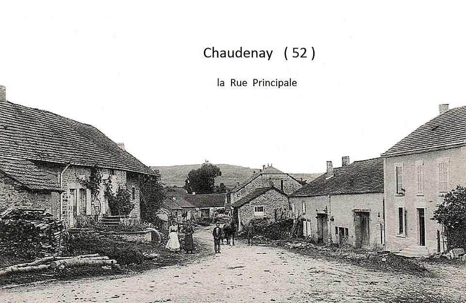 Chaudenay ( 52 ) vue ancienne de la Rue Principale