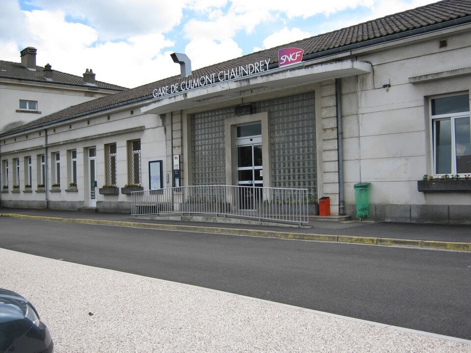 1024x768 2010 06 12 IMG 0363 SNCF CHALINDREY GARE