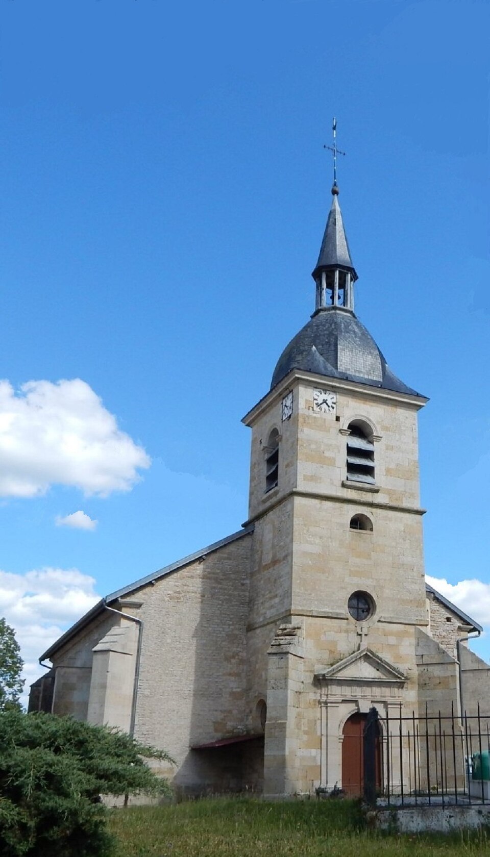 Domremy — Landéville ( 52 ) l'église