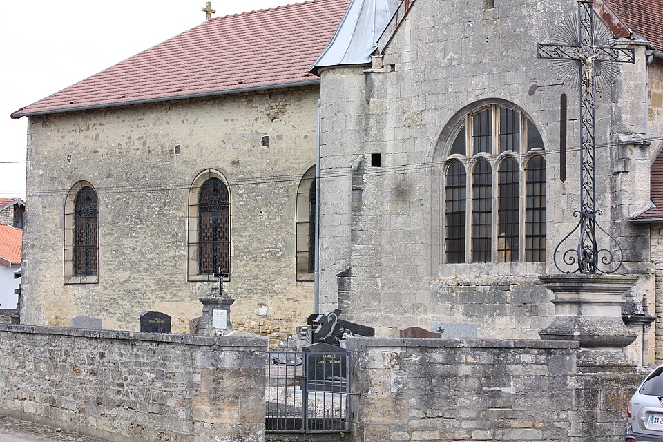 Morancourt — Eglise Saint — Pierre — ès — Liens (1)