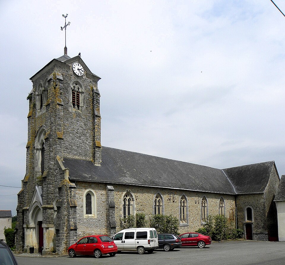 La Bazouge — de — Chemeré (53) Église 01