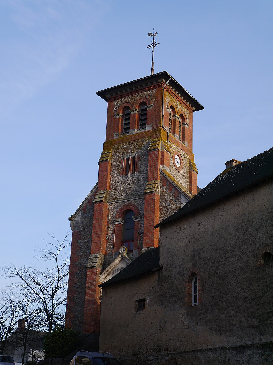 Bouessay 53 église 01