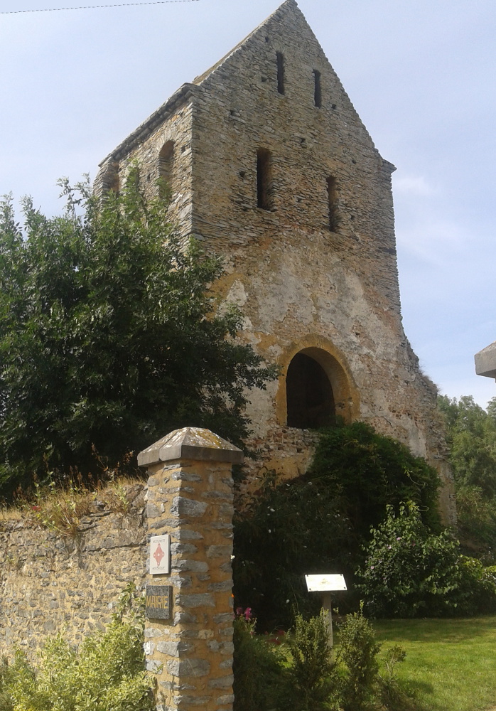 Ancien clocher La Cropte
